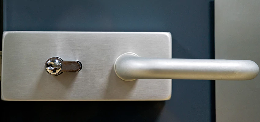 Change Patio Door Locks in Solvang, California